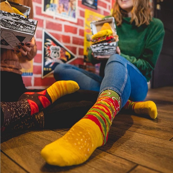 Burger Love Rainbow Socks Gift Set - Picture 7 of 7